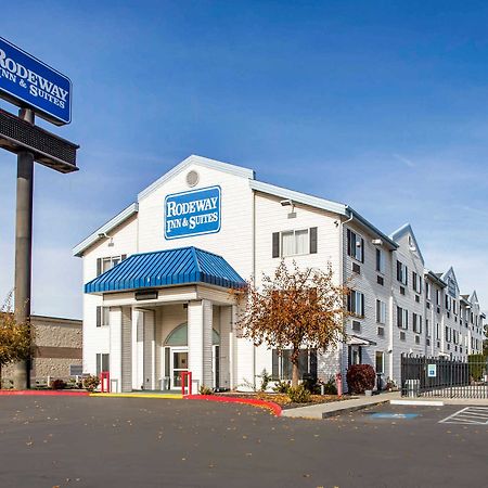 Rodeway Inn & Suites Нампа Экстерьер фото