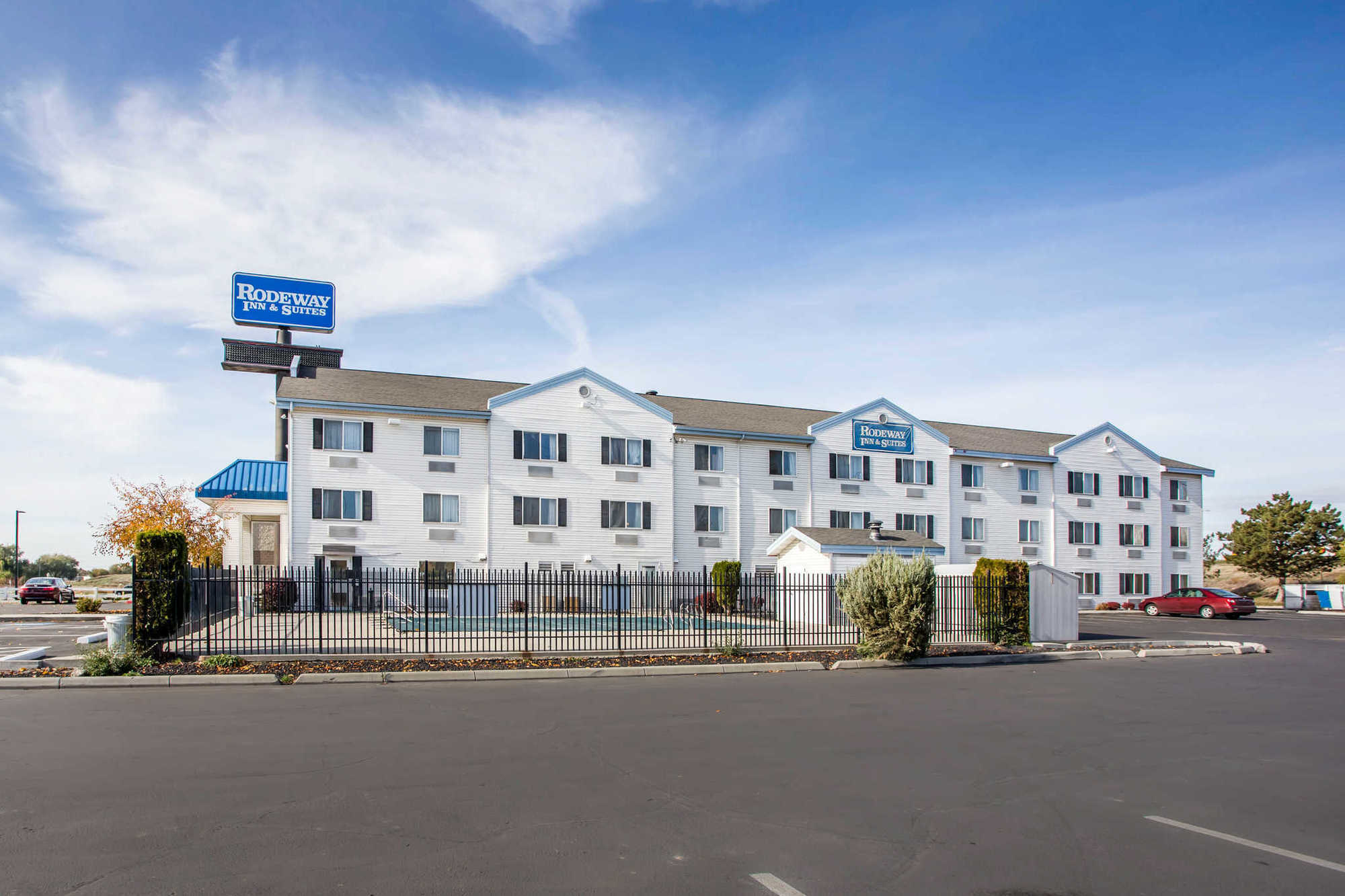 Rodeway Inn & Suites Нампа Экстерьер фото